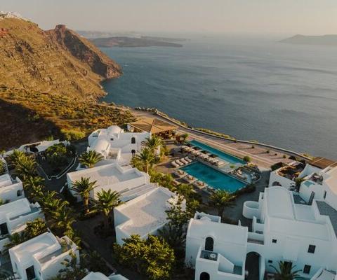 Nobu_Santorini_AerialRESIZE_METhumb.jpg