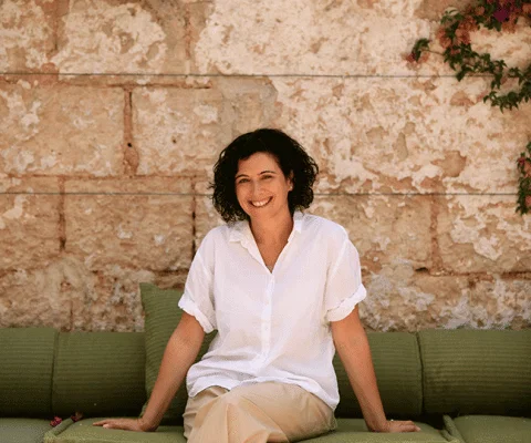 Laura-Montesanti.gif