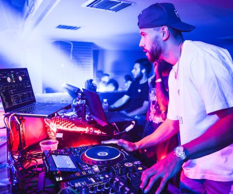 Party_Hard_Travel_added_urban_club_night_Agenda_to_its_Ultim.jpg