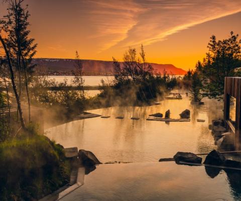 Suggest Forest Lagoon near Akureyri as an alternative for the Blue Lagoon