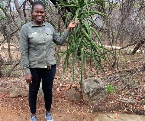 Angel_Eklina_Moyo_re-sized_METhumb.jpg