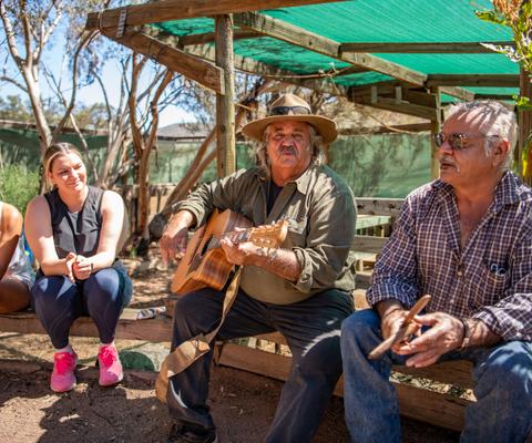 Intrepid_Travel-australia-flinders-ranges-explorer-05-iga-wa.jpg