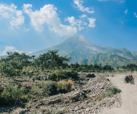 Mount Marapi Indonesia eugenia-clara-xrCpCQPaDSA-unsplash (Credit: Eugenia Clara / Unsplash)