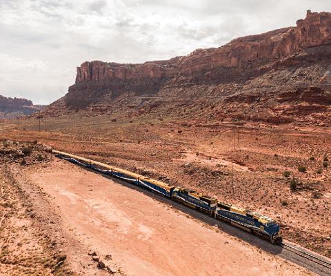 Rockies_to_the_Red_Rocks_-_train_near_7_Mile.jpg