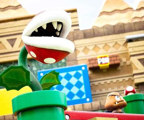 SUPER_NINTENDO_WORLD_land_at_USH_2_METhumb.jpg