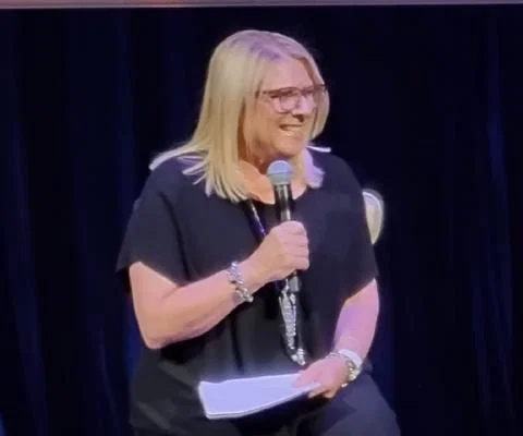 Lisa_Lutoff-Perlo.jpg