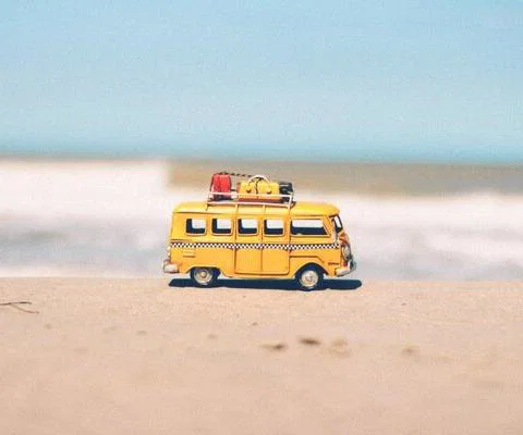 Summer beach campervan camper pexels-nubia-navarro-(nubikini)-386025 (Credit: Nubia Navarro / Pexels)