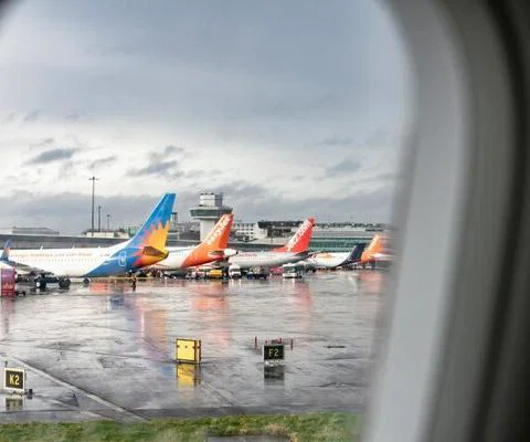 Jet2_easyJet_iStock-1208800751.jpg