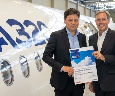 easyjet_airbus_daccs_contract_signature.jpeg