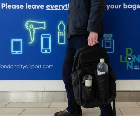 London_City_airport_security_scanners_Liquids_in_bag_LCY.jpg