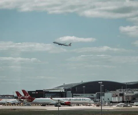 Heathrow_airport_British_Airways_Virgin_Atlantic_iStock-2143084103.jpg