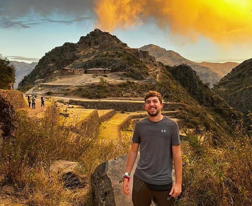 Hudson Foley died of carbon monoxide poisoning while travelling Hudson Foley died of carbon monoxide poisoning while travelling