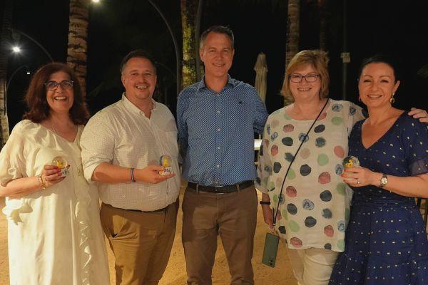 Gary Bagnall with his former Beachcomber colleagues Gary Bagnall with his former Beachcomber colleagues