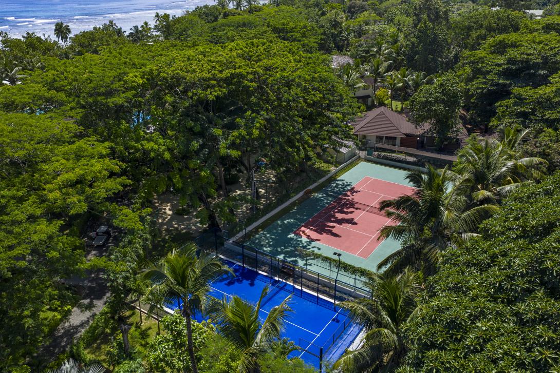 (credit: Niva Hotels & Resorts) Padel and tennis courts hidden within the rainforest