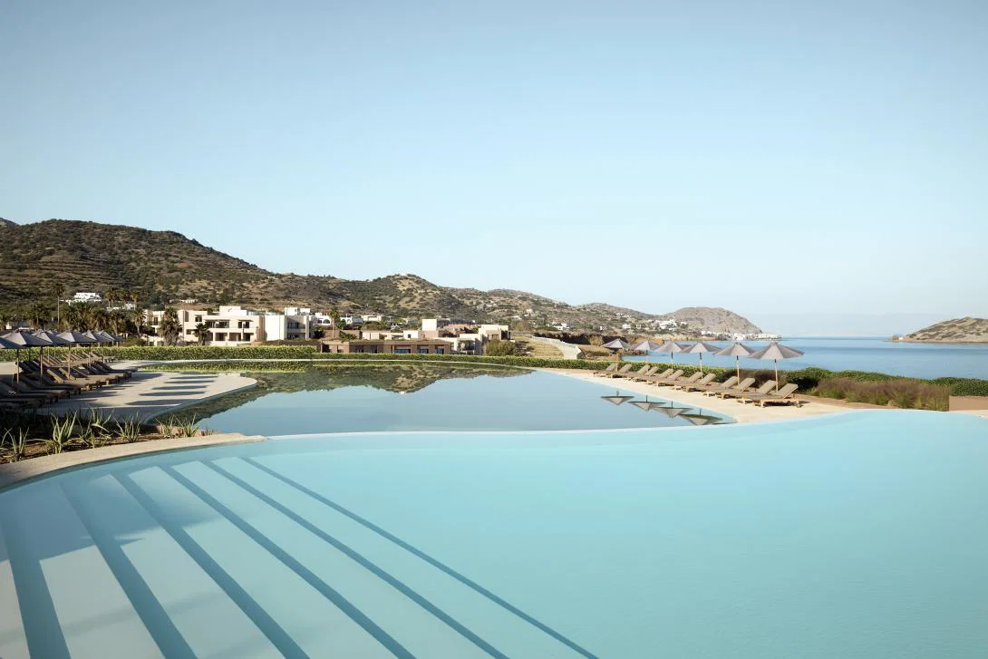The pool at Ella Rocrita