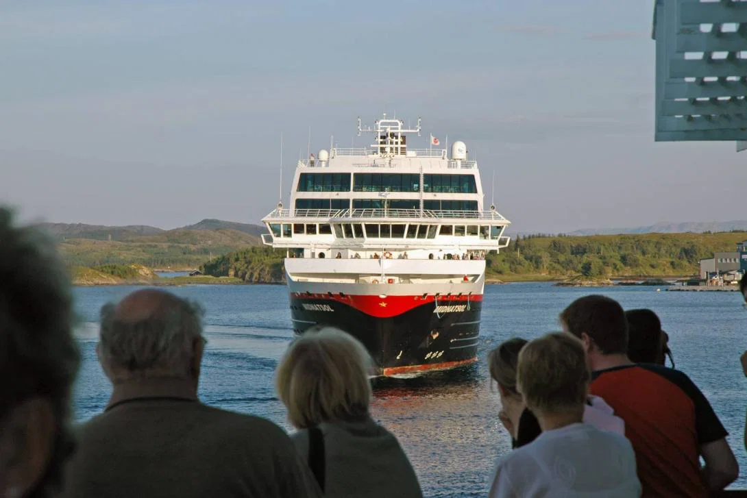 MS Midnatsol Hurtigruten cruise ship MS Midnatsol Hurtigruten cruise ship
