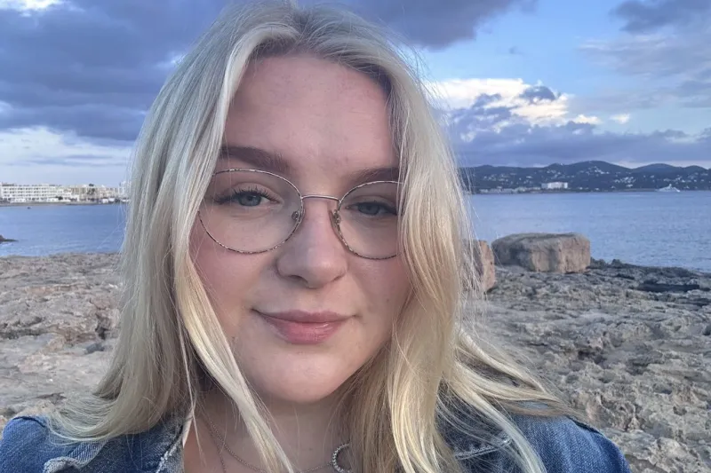 Lydia Harmer, Oyster Travel Lydia Harmer, Oyster Travel