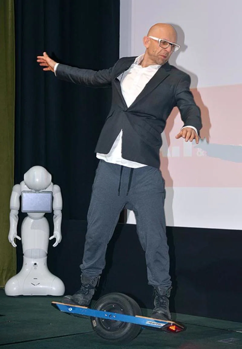 Bradbury hoverboard