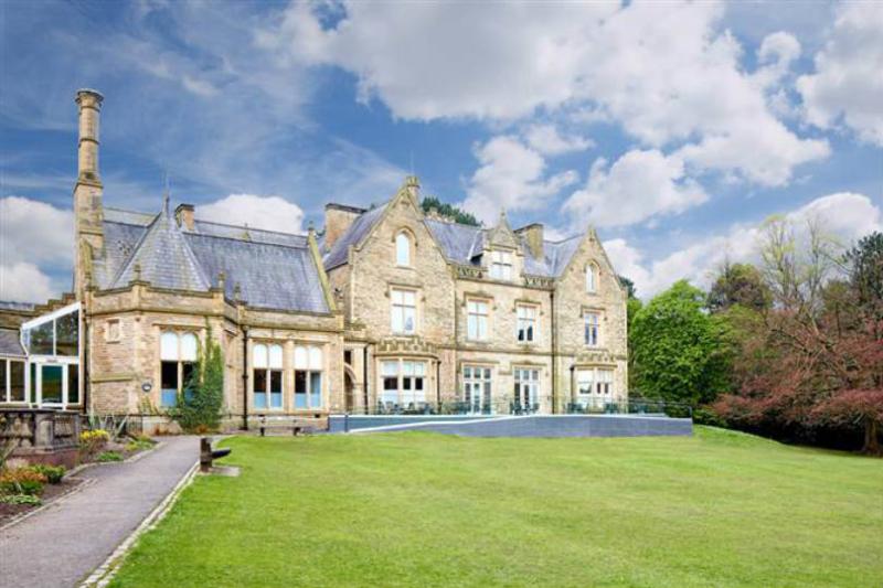 Oddfellows on the Park hotel at Manchester airport