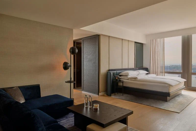 Equinox_Hotel_Hudson_Yards_room.jpg