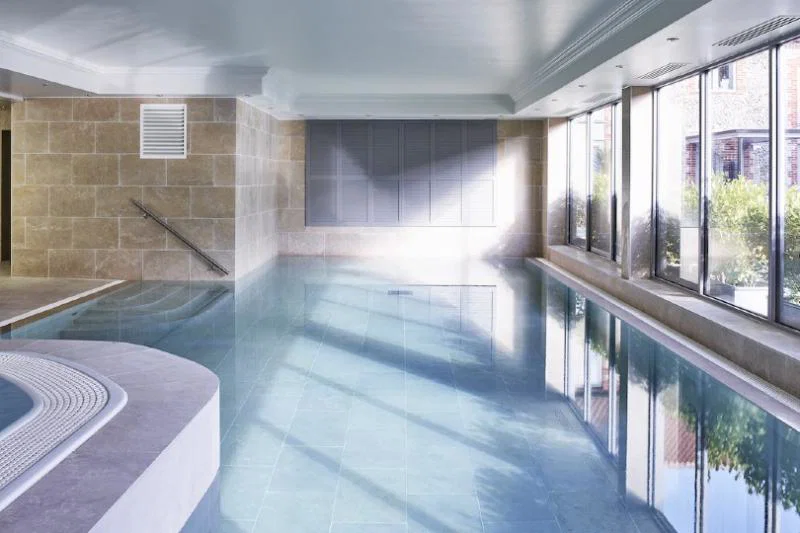 The_Harper_-_Pool.jpg