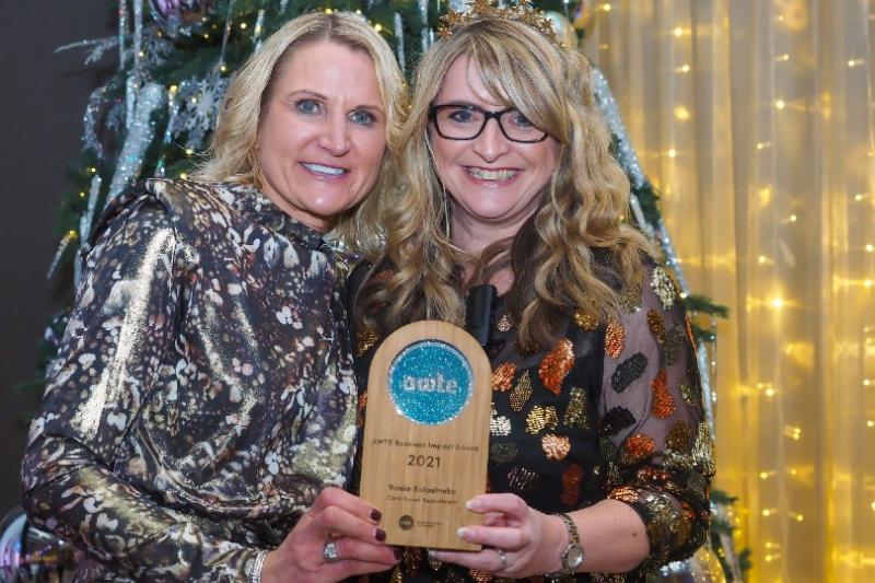 Basia Kolosinska (left) received the AWTE's Business Impact award (Credit: Andy Huntley / AWTE)