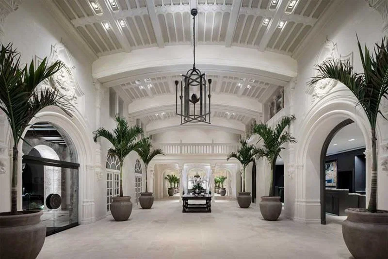 The Cloister lobby