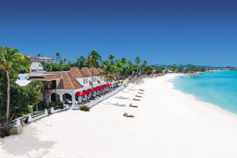 Sandals team to tackle 100km Antigua charity challenge
