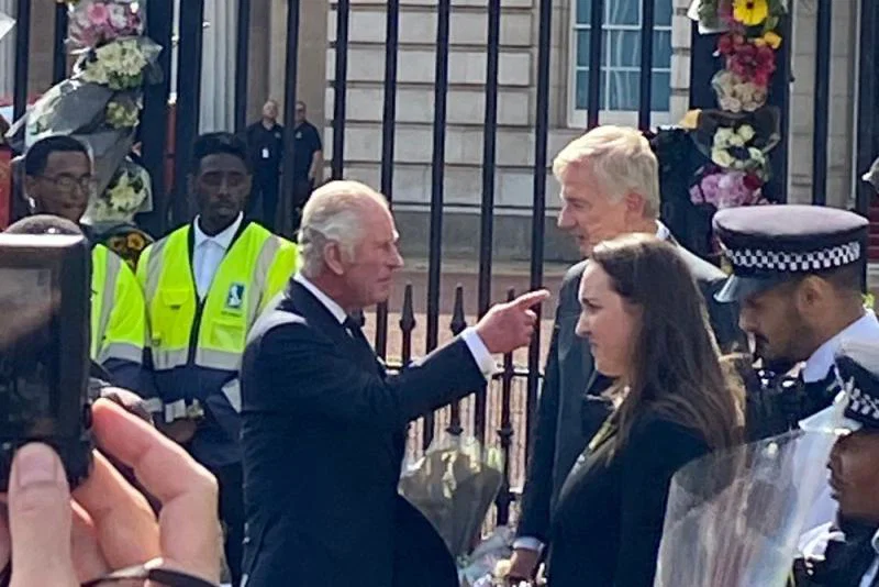 King Charles meeting well-wishers outside Buckingham Palace (credit: Phil Bloomfield)