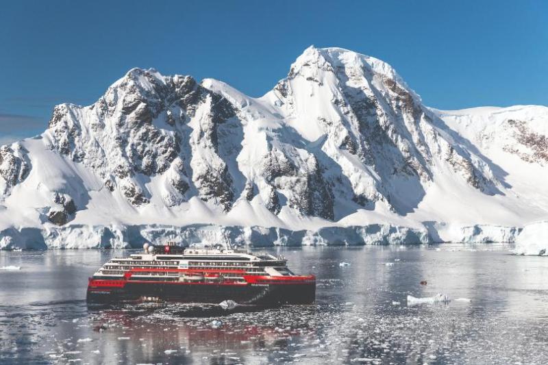 Exploring Orne Harbour in Antarctica. Credit: Oscar Farrera
