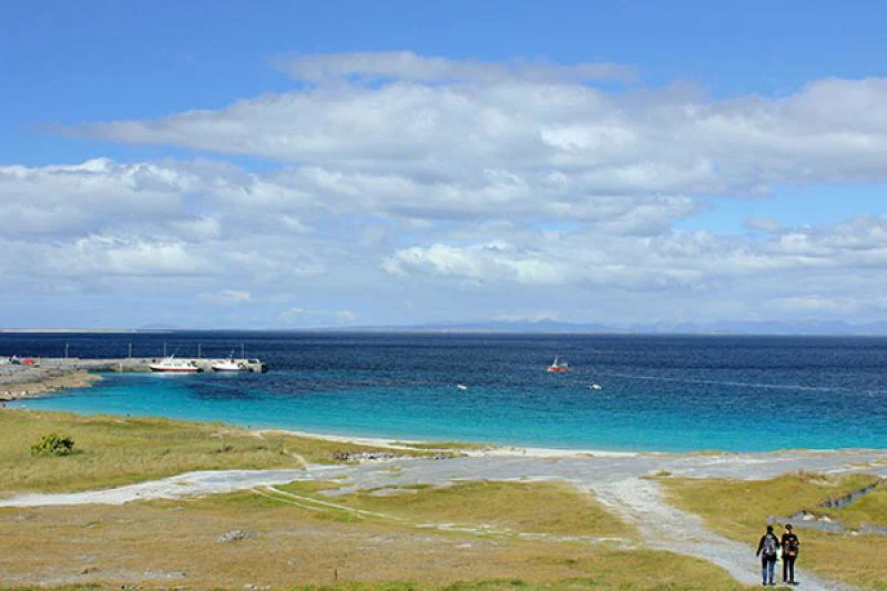 island hopping