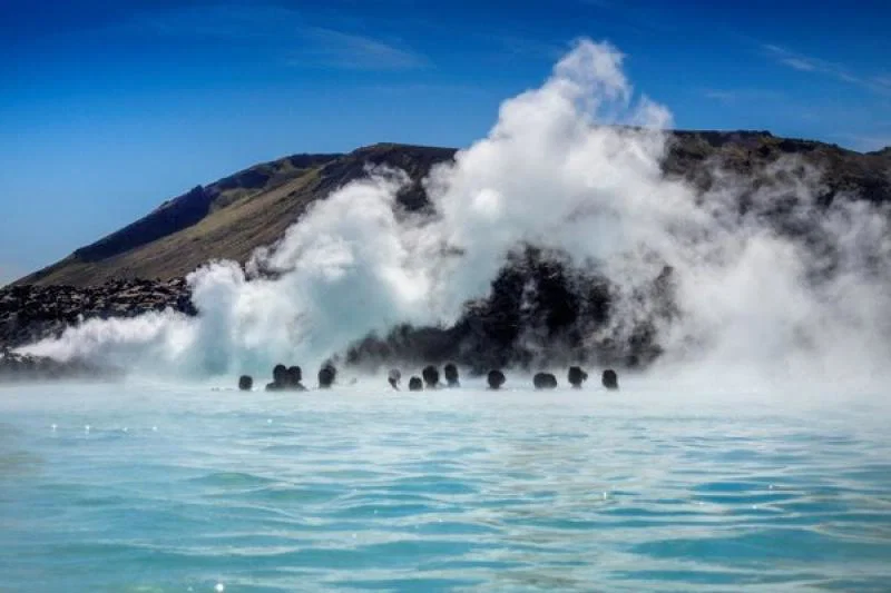 Iceland Blue Lagoon iStock iStock-500805696 (Credit: iStock)