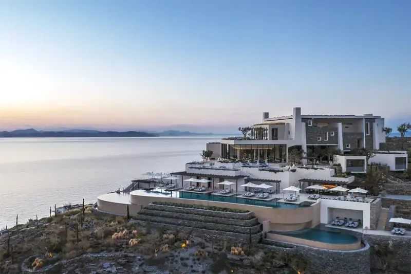 One&Only Kea Island is located in the Cyclades, just 45 minutes by speedboat from Athens