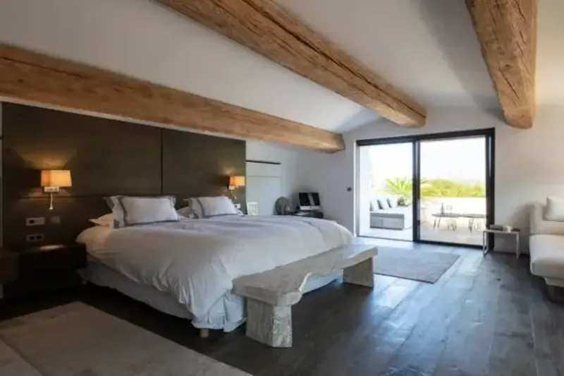 Bedroom in villa